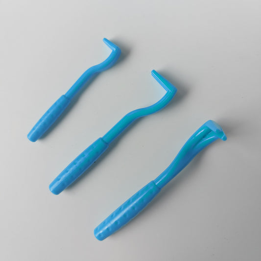 Tick remover suitable for all pets.