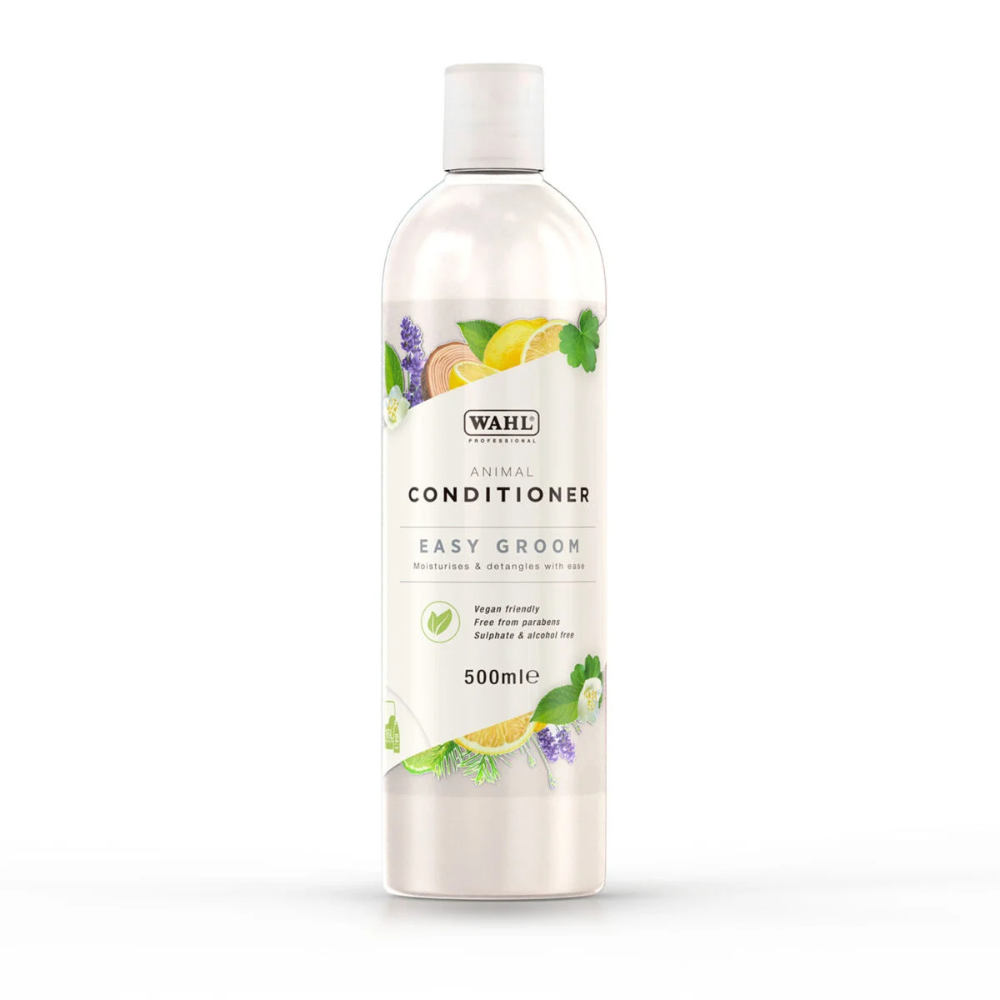 Wahl 500ml Easy Groom Conditioner bottle on a white background.